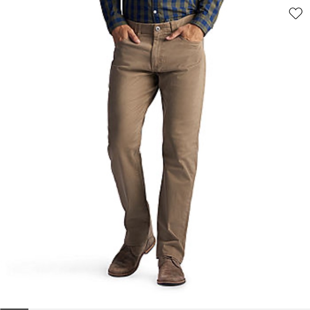 Lee Extreme Motion Straight Fit Tapered Leg Men's 30x32 Like New Khaki Color